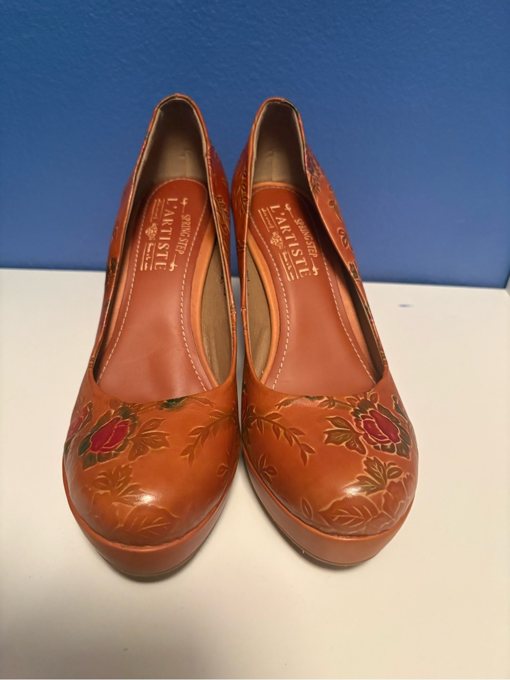 L'Artiste by Spring Step - Julianna - Women's Floral Orange Leather Pumps